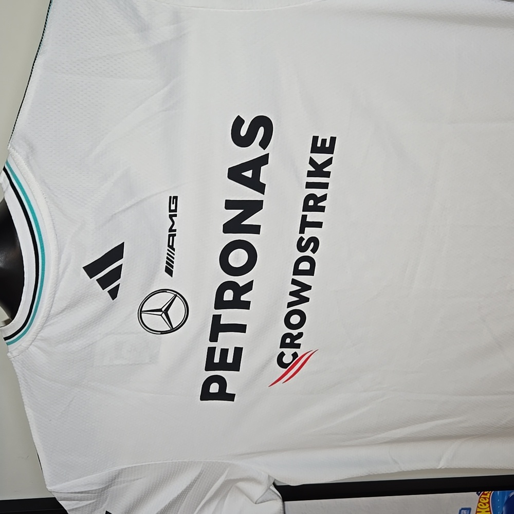 XL Mercedes AMG Petronas Formula 1 Racing Fan Jersey - Picture 9 of 9